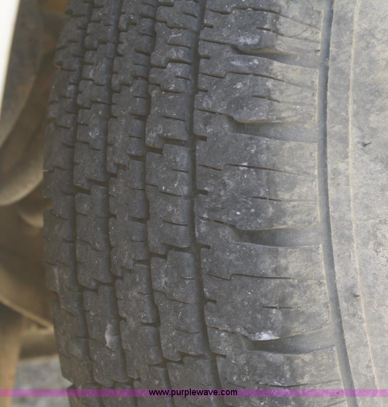 image for item A3214 1996 Ford F350 pickup truck