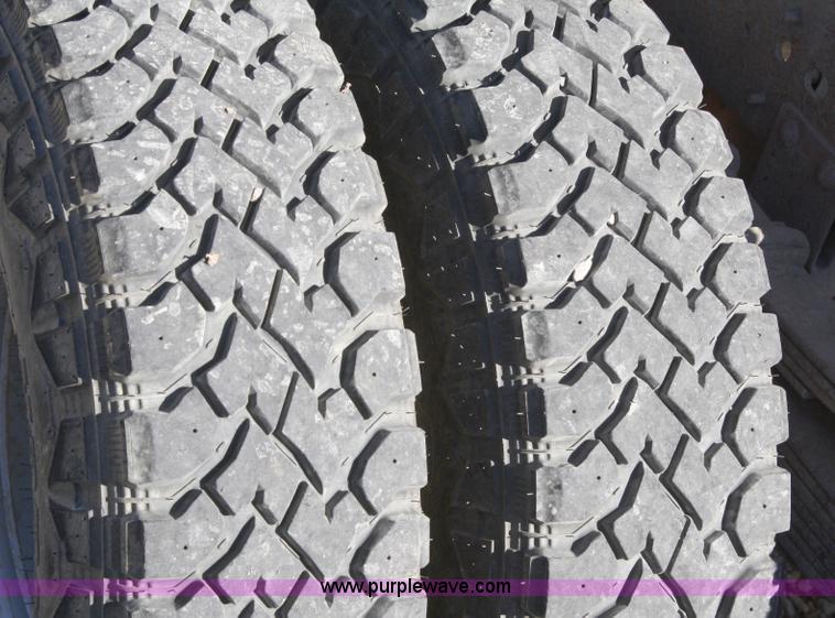 image for item A3214 1996 Ford F350 pickup truck