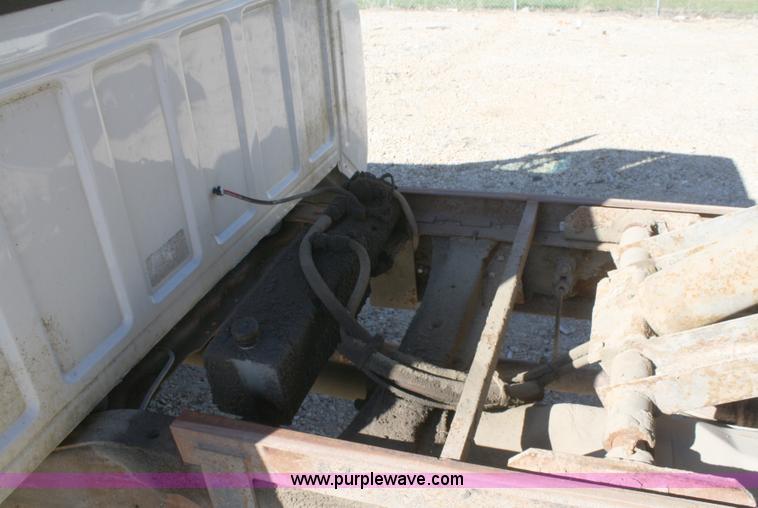 image for item A3215 1997 Ford F350 XL pickup truck