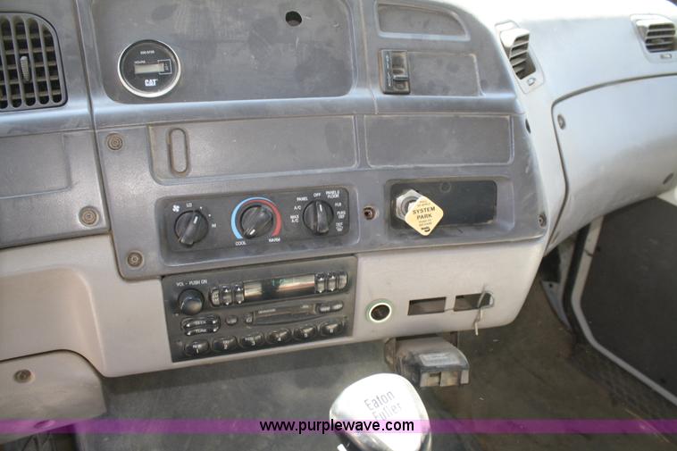 image for item A3218 1998 Ford Louisville LT8501 flatbed truck