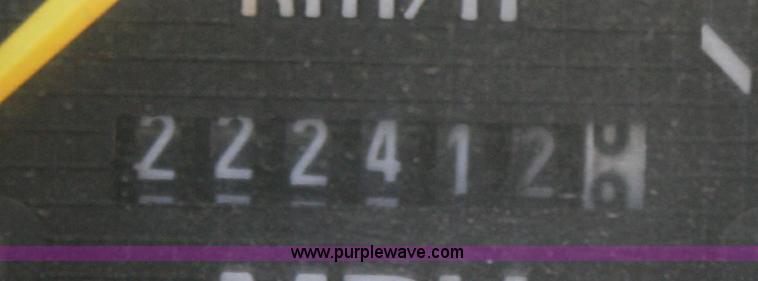 image for item A3219 1995 Ford F700 flatbed truck