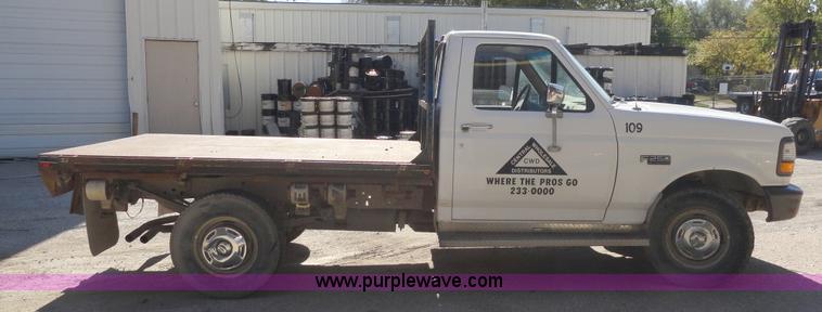 image for item A3220 1996 Ford F250 XL pickup truck