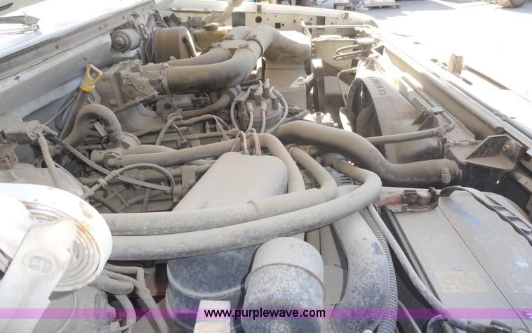 image for item A3220 1996 Ford F250 XL pickup truck