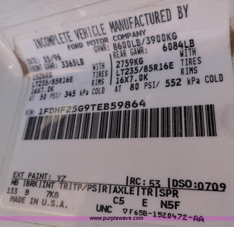 image for item A3220 1996 Ford F250 XL pickup truck