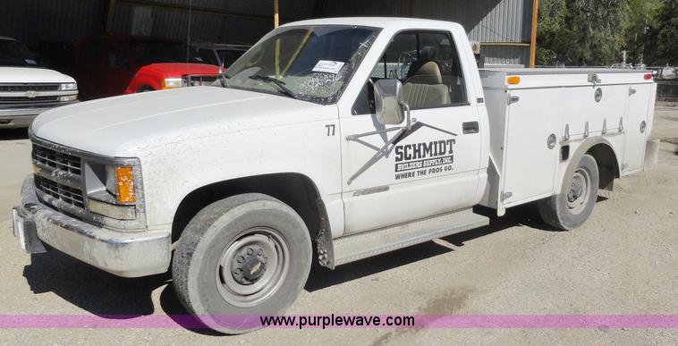 image for item A3221 1996 Chevrolet Cheyenne C2500 pickup truck