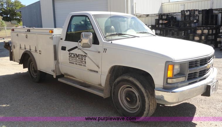 image for item A3221 1996 Chevrolet Cheyenne C2500 pickup truck