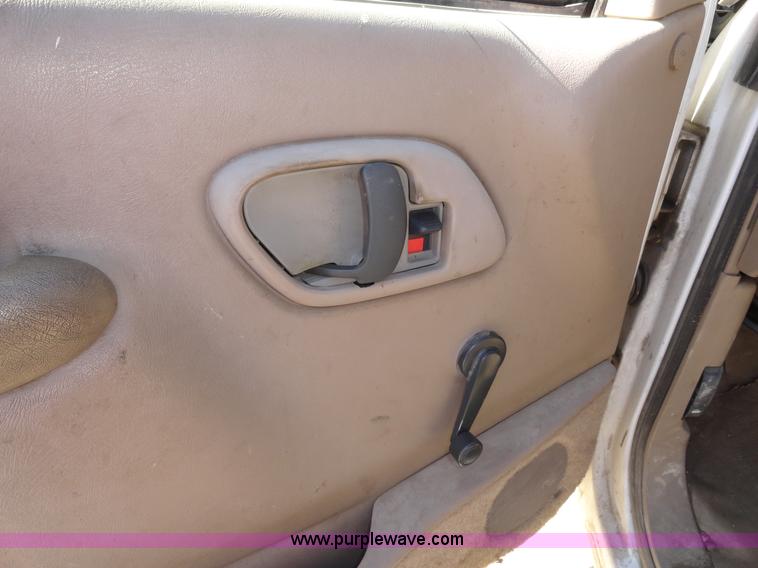 image for item A3221 1996 Chevrolet Cheyenne C2500 pickup truck