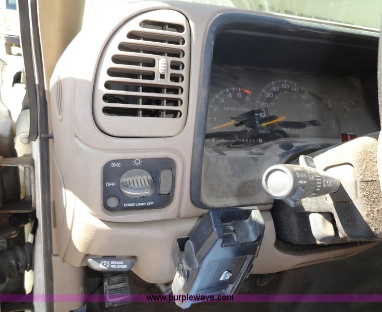 image for item A3221 1996 Chevrolet Cheyenne C2500 pickup truck