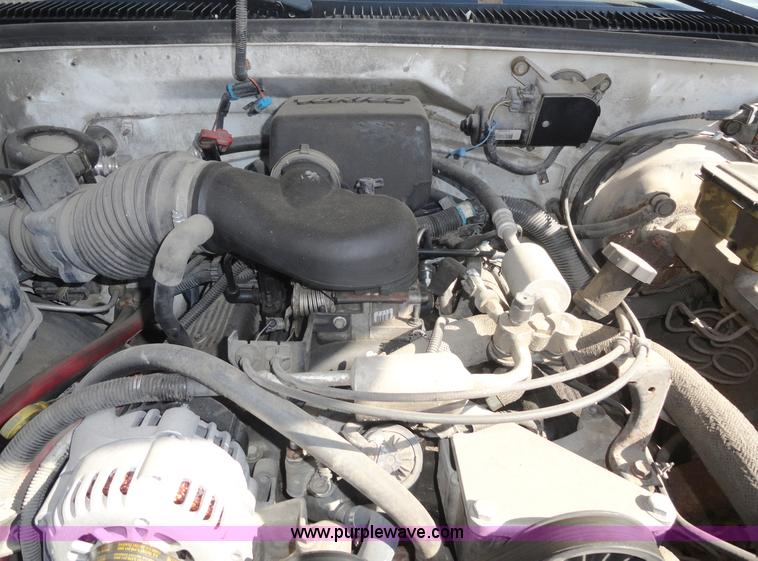 image for item A3222 1998 Chevrolet Cheyenne K1500 pickup truck