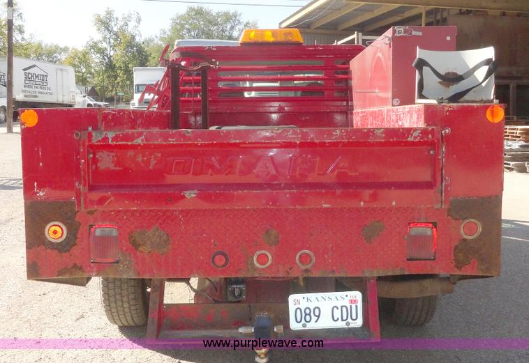 image for item A3223 1999 Ford F350 Super Duty crew cab pickup truck