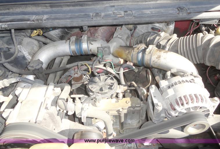 image for item A3223 1999 Ford F350 Super Duty crew cab pickup truck