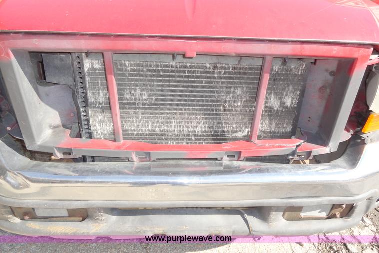 image for item A3223 1999 Ford F350 Super Duty crew cab pickup truck