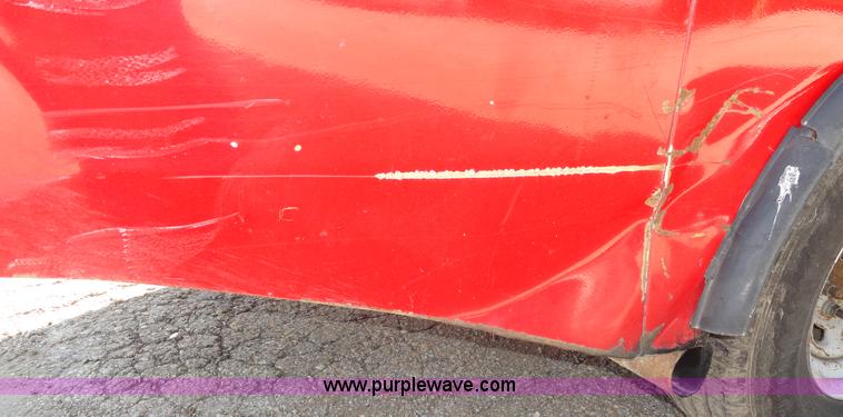 image for item A3223 1999 Ford F350 Super Duty crew cab pickup truck