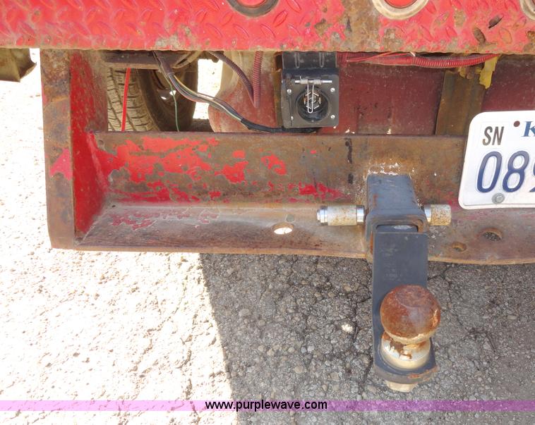 image for item A3223 1999 Ford F350 Super Duty crew cab pickup truck