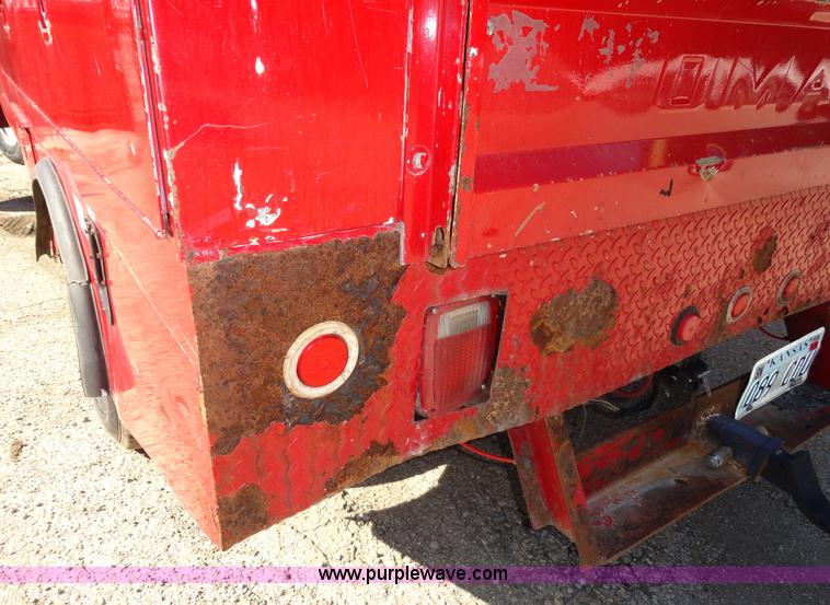 image for item A3223 1999 Ford F350 Super Duty crew cab pickup truck