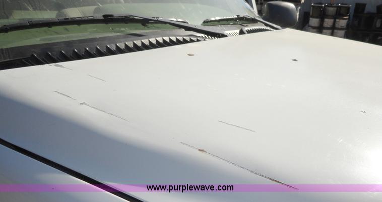 image for item A3224 2001 Chevrolet Silverado 1500 extended cab pickup truck