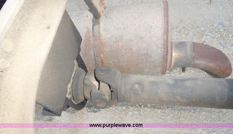 image for item A3226 1999 International 4700 flatbed truck