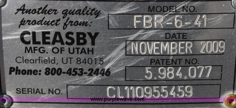 image for item A3228 2001 Volvo WG conveyor truck