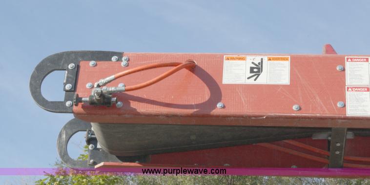 image for item A3228 2001 Volvo WG conveyor truck