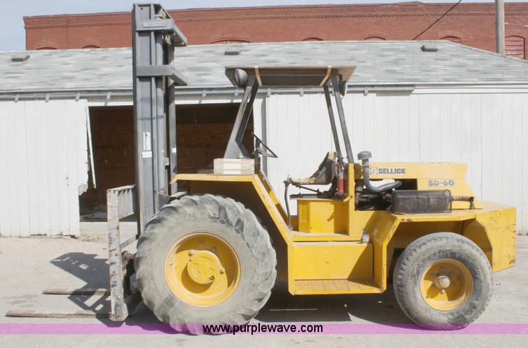 image for item A3233 Sellick SD60 forklift