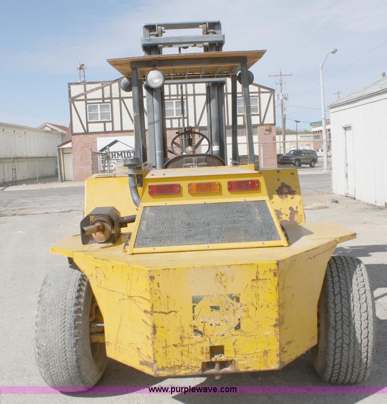 image for item A3233 Sellick SD60 forklift