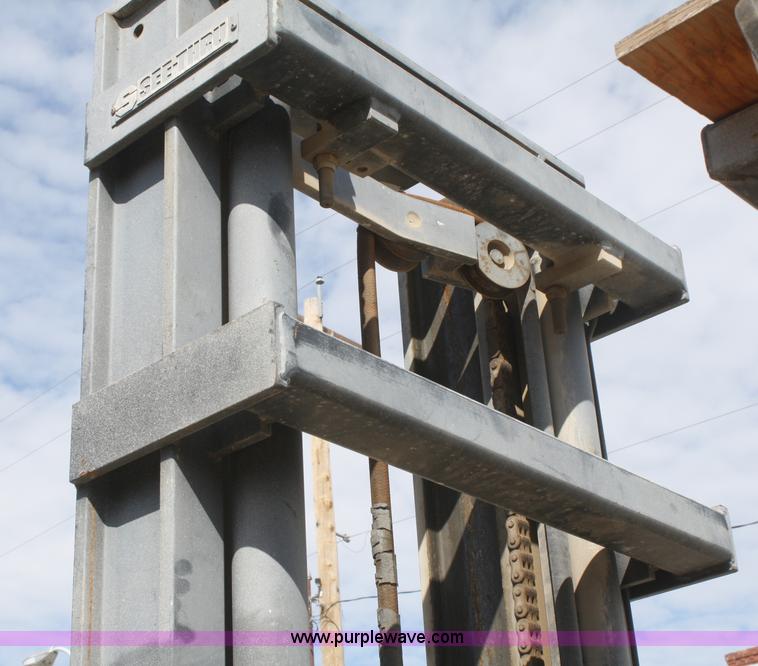 image for item A3233 Sellick SD60 forklift