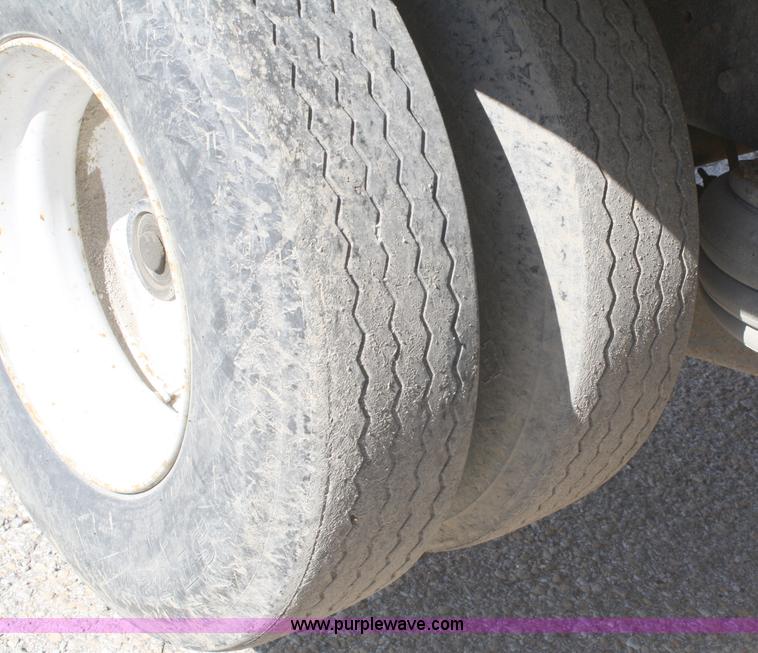 image for item A3236 1998 Ford Louisville LT9513 boom truck