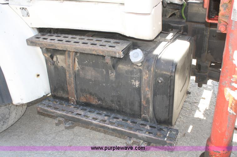 image for item A3236 1998 Ford Louisville LT9513 boom truck