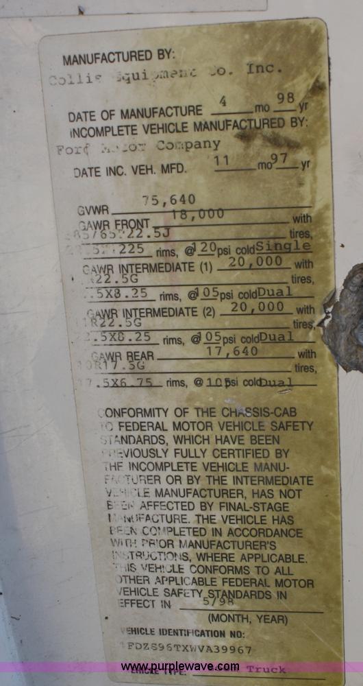 image for item A3236 1998 Ford Louisville LT9513 boom truck