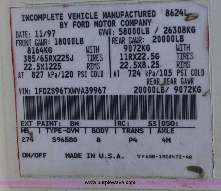 image for item A3236 1998 Ford Louisville LT9513 boom truck