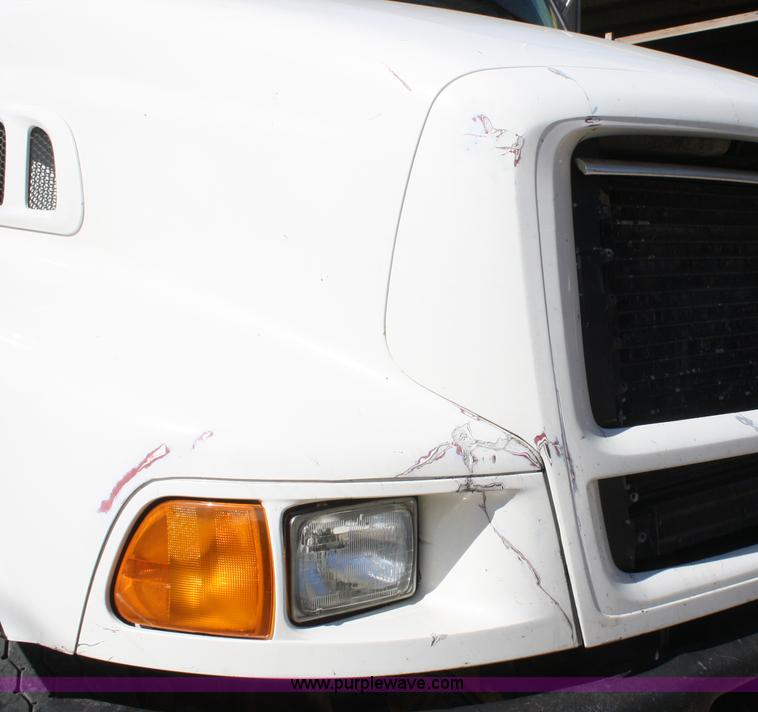 image for item A3236 1998 Ford Louisville LT9513 boom truck