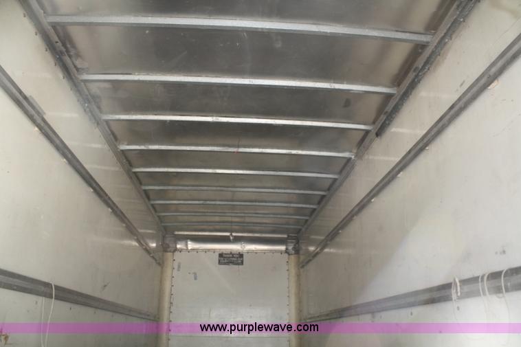 image for item A3237 1995 Ford F800 box truck