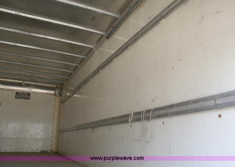 image for item A3237 1995 Ford F800 box truck