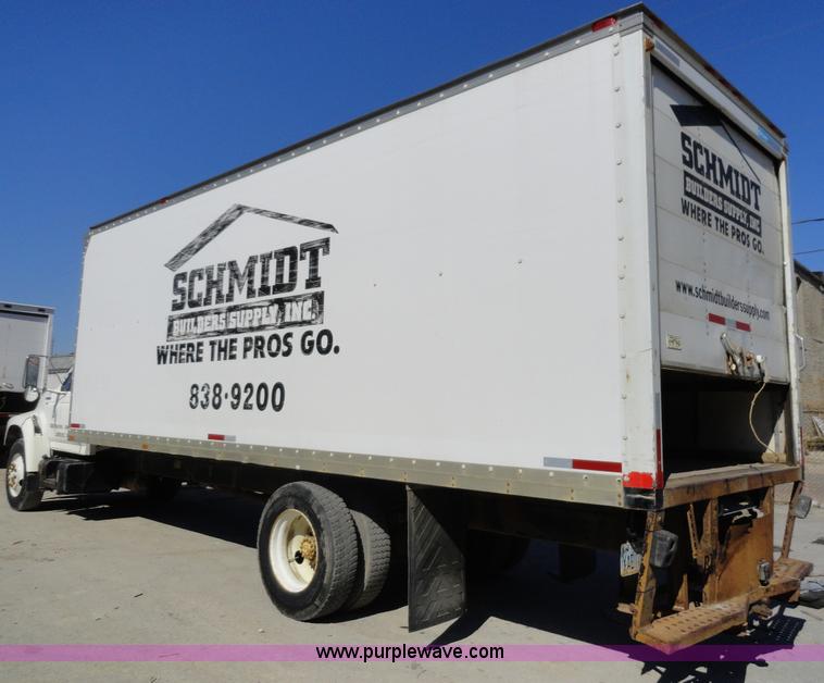 image for item A3253 1998 Ford F700 box truck