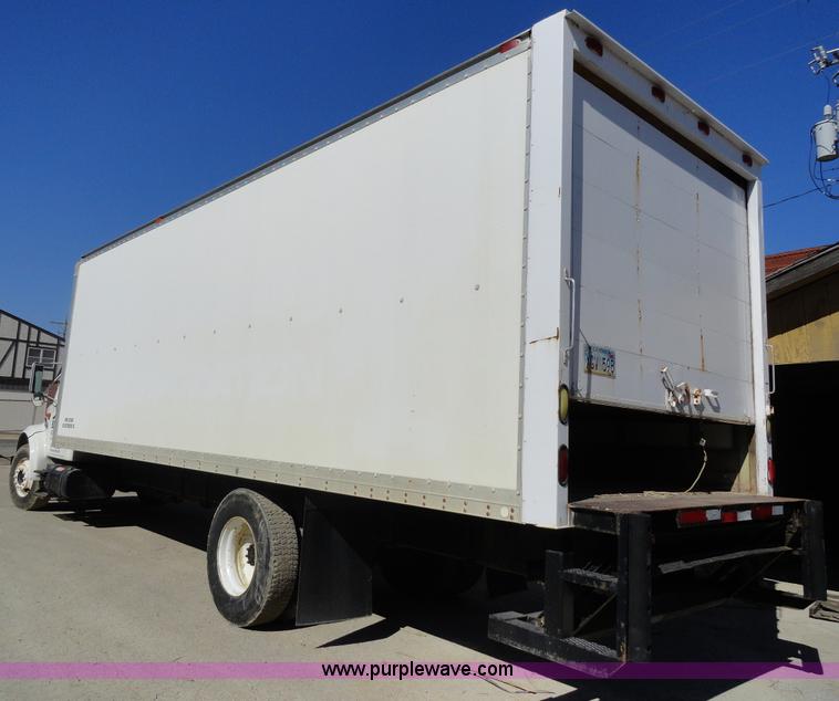 image for item A3254 1999 International 4900 box truck