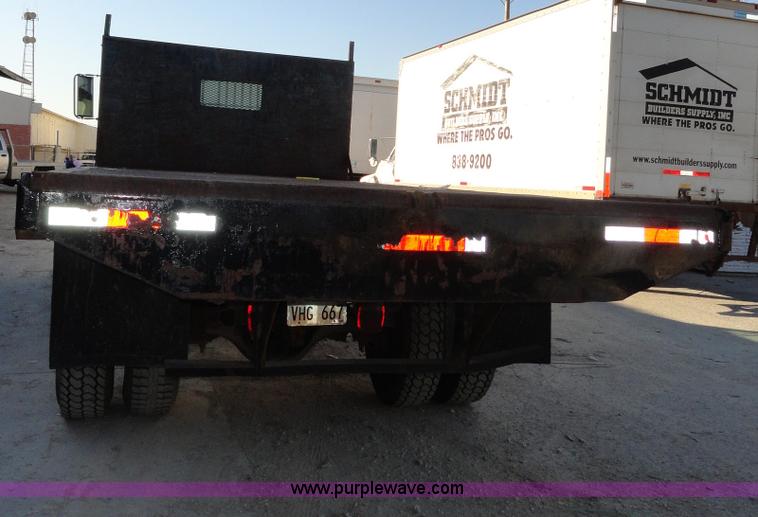 image for item A3259 1989 International 1954 flatbed truck