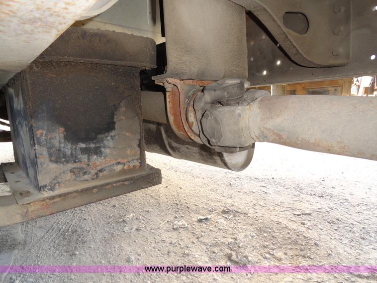 image for item A3259 1989 International 1954 flatbed truck