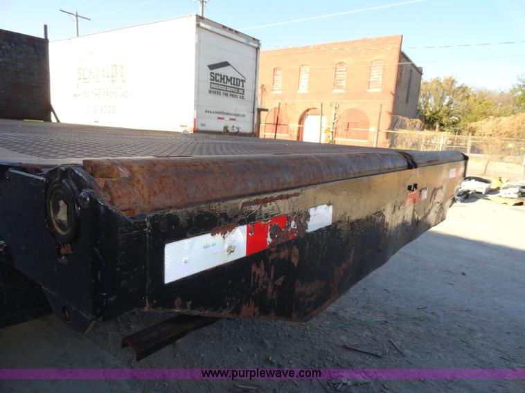 image for item A3259 1989 International 1954 flatbed truck
