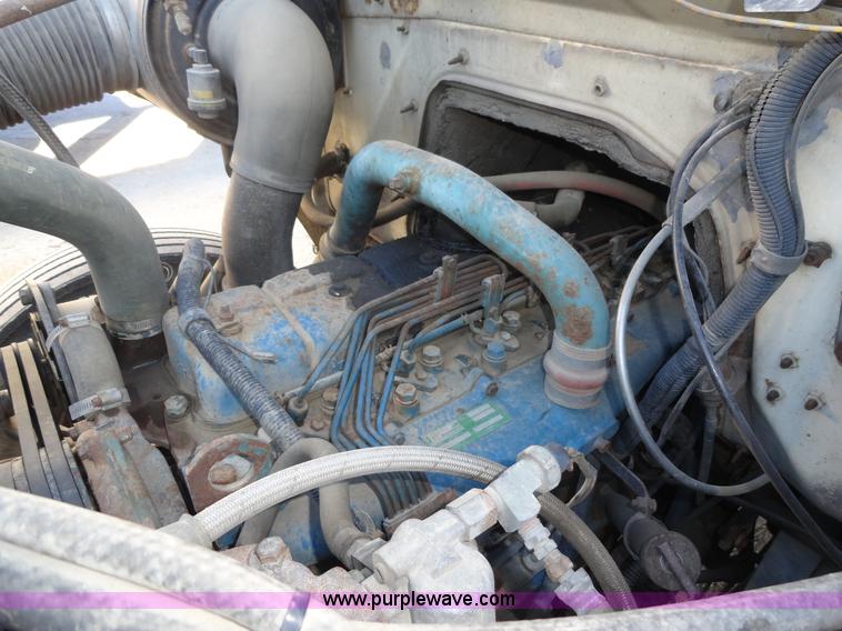 image for item A3259 1989 International 1954 flatbed truck