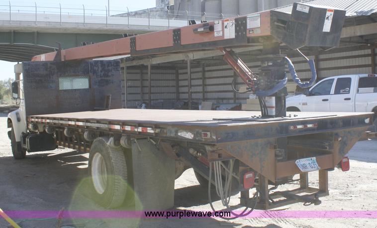 image for item A6535 1998 Ford F700 conveyor truck