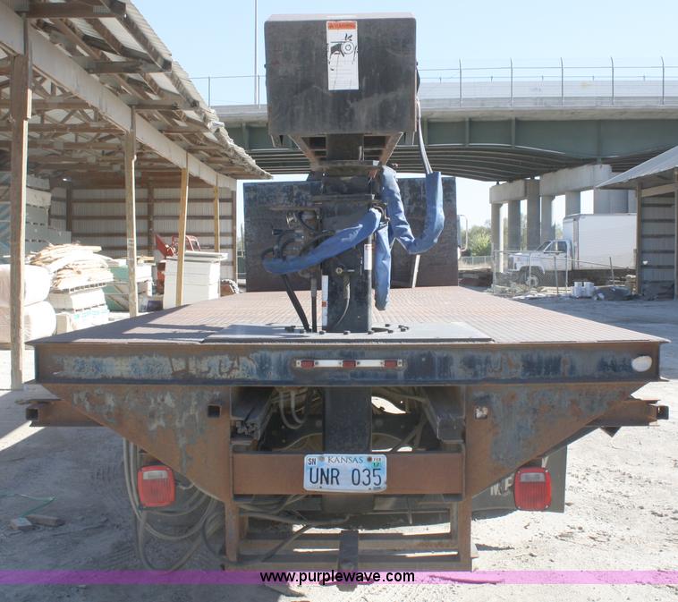 image for item A6535 1998 Ford F700 conveyor truck