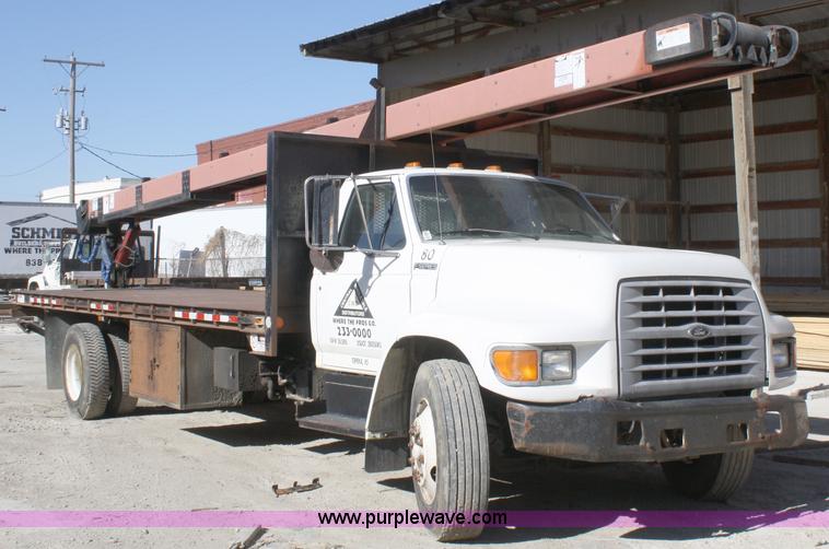 image for item A6535 1998 Ford F700 conveyor truck