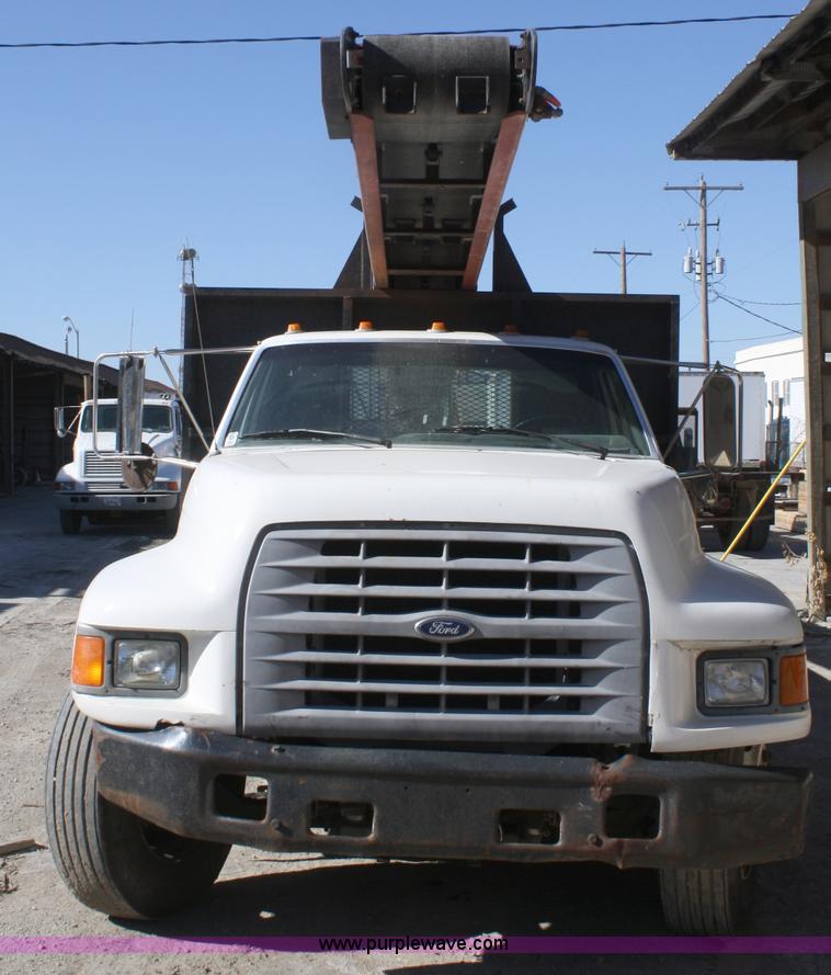 image for item A6535 1998 Ford F700 conveyor truck
