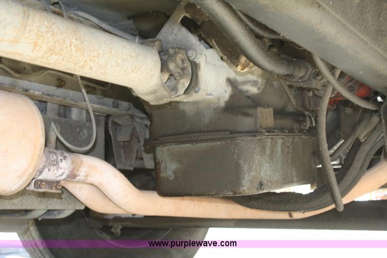 image for item A6535 1998 Ford F700 conveyor truck