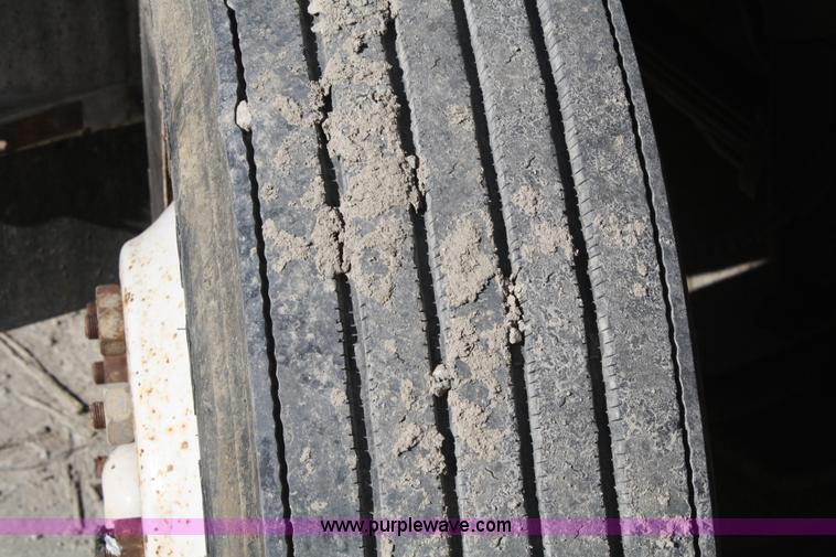 image for item A6535 1998 Ford F700 conveyor truck