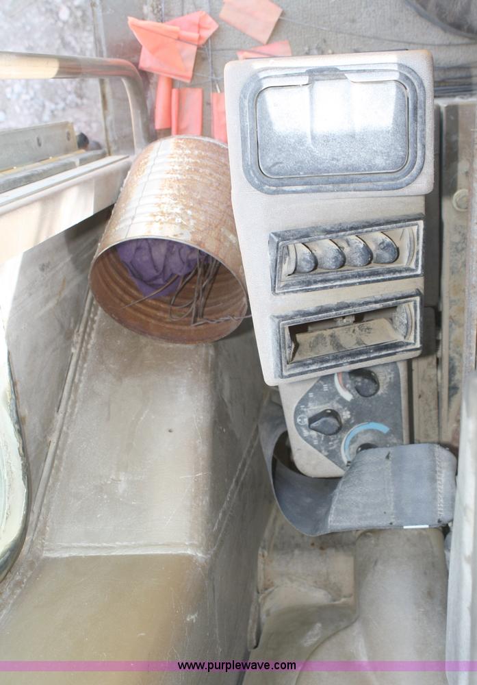 image for item A2383 1991 Caterpillar 140G VHP motor grader