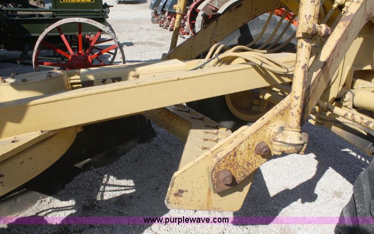 image for item A2383 1991 Caterpillar 140G VHP motor grader
