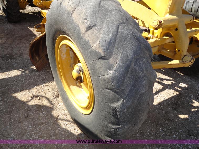 image for item A2384 1963 Caterpillar 12E motor grader