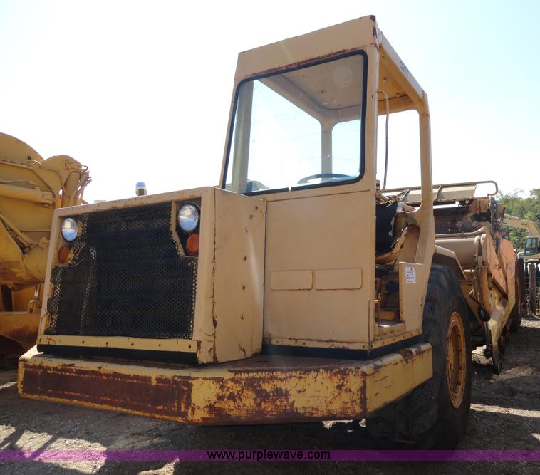 image for item A2385 1976 Caterpillar 613B paddle scraper