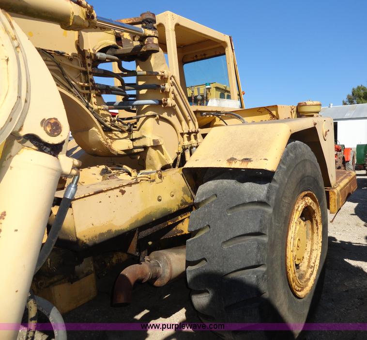 image for item A2385 1976 Caterpillar 613B paddle scraper